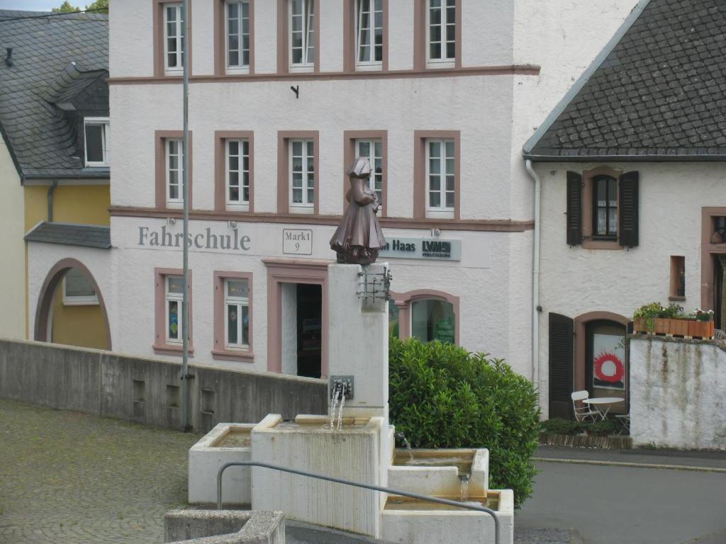 Um Die Ecke Manderscheid Exterior photo