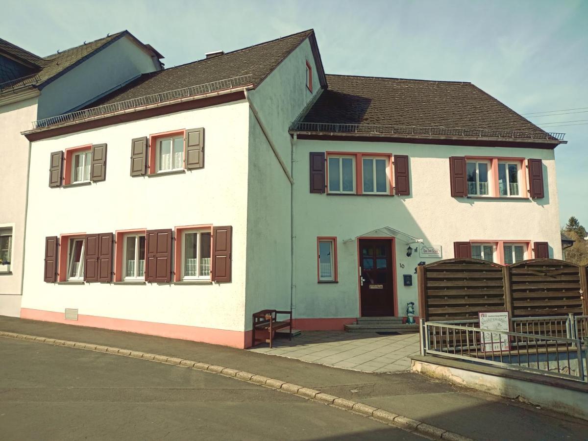 Um Die Ecke Manderscheid Exterior photo